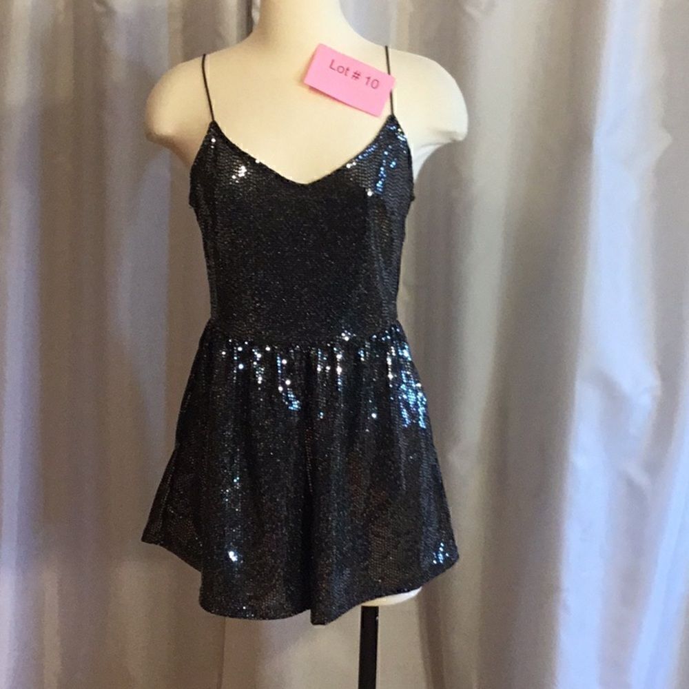 NWOT silver & black romper by DIVIDED in small